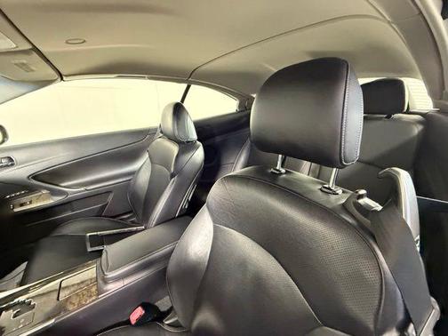 2011 Lexus IS 250C Base