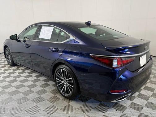 2023 Lexus ES 350 Base
