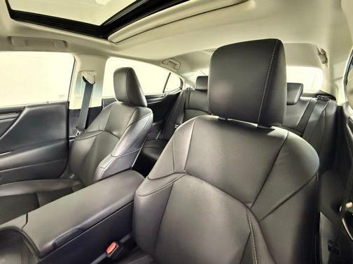 2023 Lexus ES 350 Base