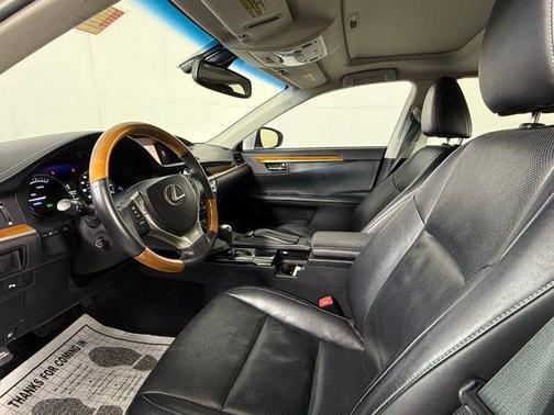 2014 Lexus ES 300h Base
