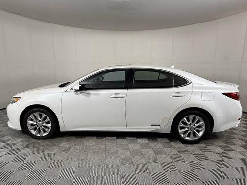 2014 Lexus ES 300h Base