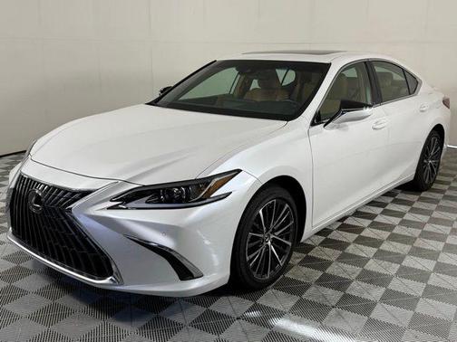 2023 Lexus ES 300h Base