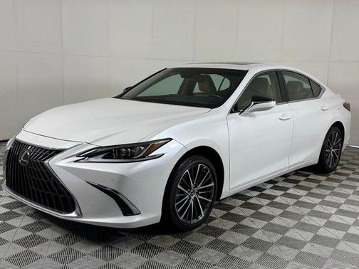 2025 Lexus ES 300h Base