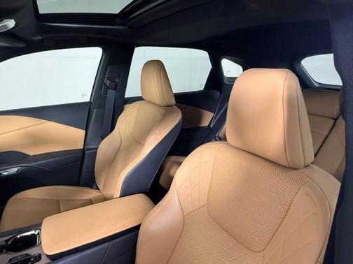 White Pearl 2023 Lexus RX 350 Premium