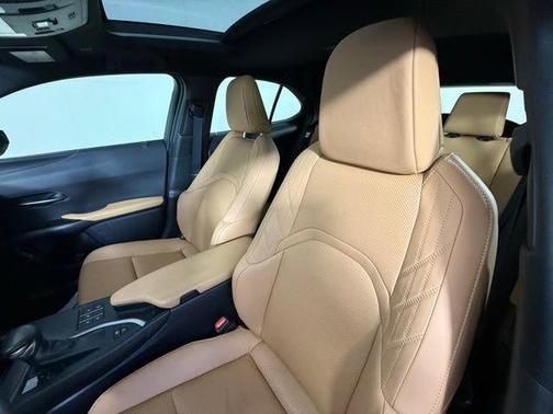 2024 Lexus UX 250h Premium