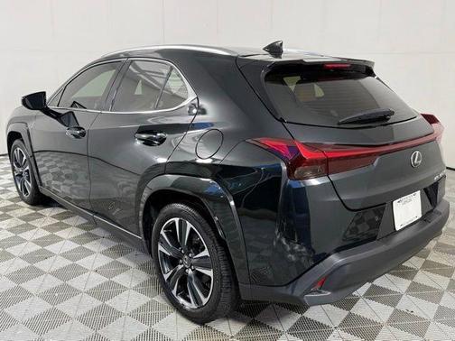 2024 Lexus UX 250h Premium