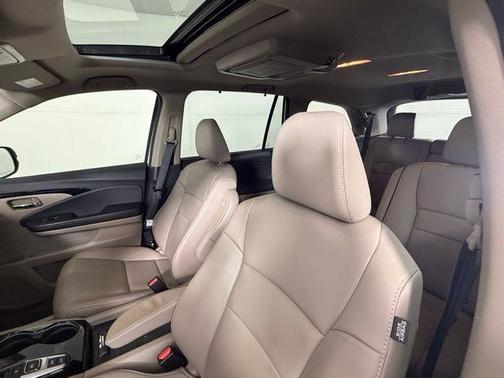 2020 Honda Pilot Touring 8-Passenger