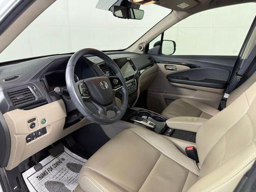 2020 Honda Pilot Touring 8-Passenger