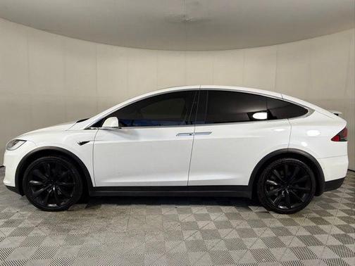 2020 Tesla Model X Long Range