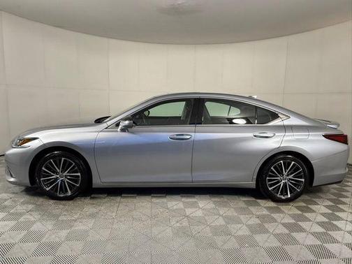 2023 Lexus ES 350 Base