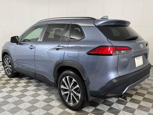 2022 Toyota Corolla Cross XLE