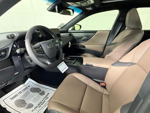 2025 Lexus ES 350 Base