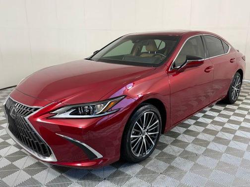 2025 Lexus ES 300h Base