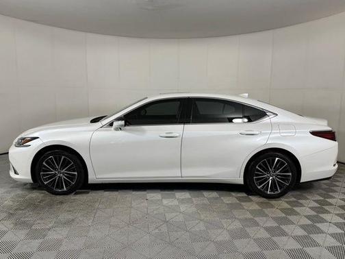 2023 Lexus ES 350 Base