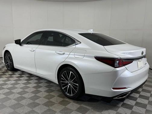 2023 Lexus ES 350 Base