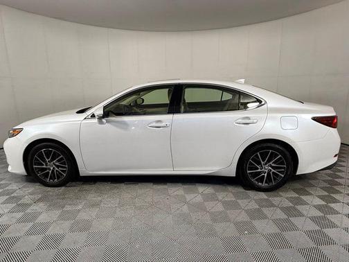 2016 Lexus ES 350 Base