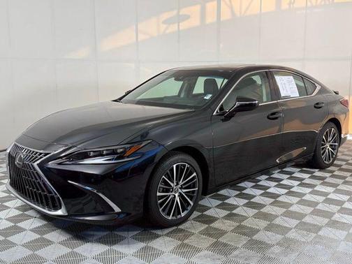 2024 Lexus ES 300h Base