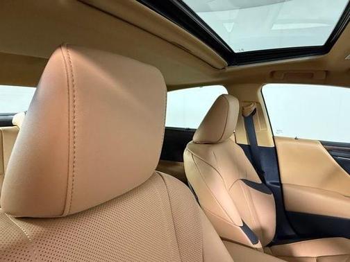 2025 Lexus ES 300h Ultra Luxury