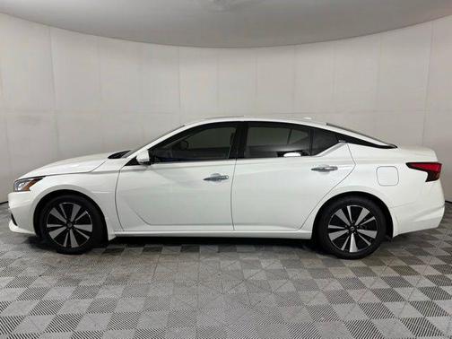 2021 Nissan Altima 2.5 SL