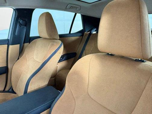 2023 Lexus RZ 450e Luxury