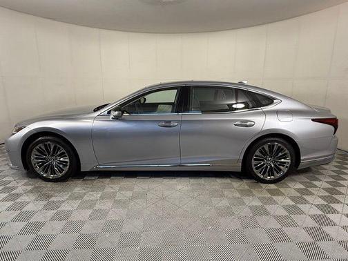 2022 Lexus LS 500 Base