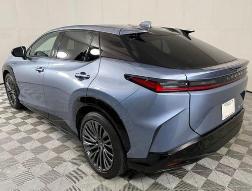 2023 Lexus RZ 450e Luxury