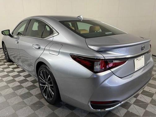 2024 Lexus ES 300h 300H