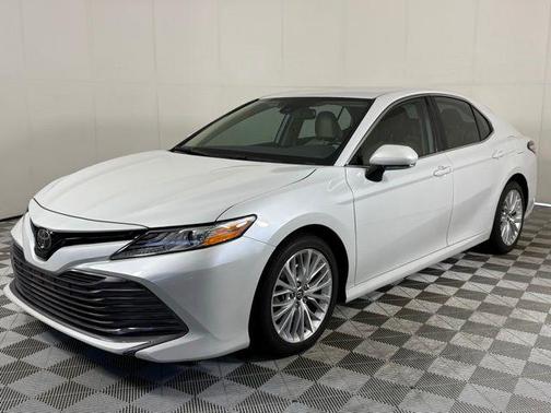 2019 Toyota Camry XLE