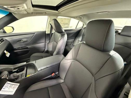 2025 Lexus ES 350 Base