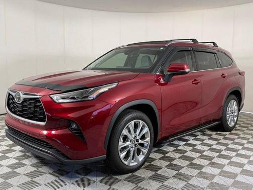 Ruby Flare Pearl 2023 Toyota Highlander Limited