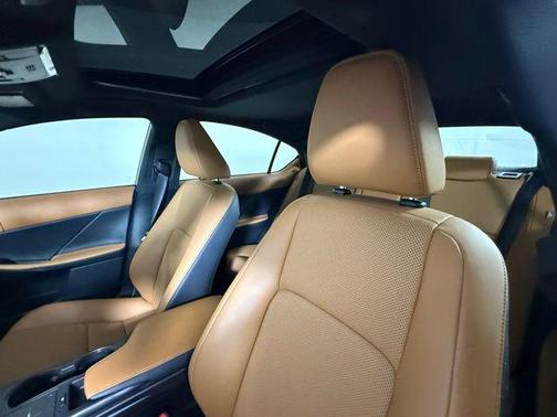 infrared 2025 Lexus IS 350 Base