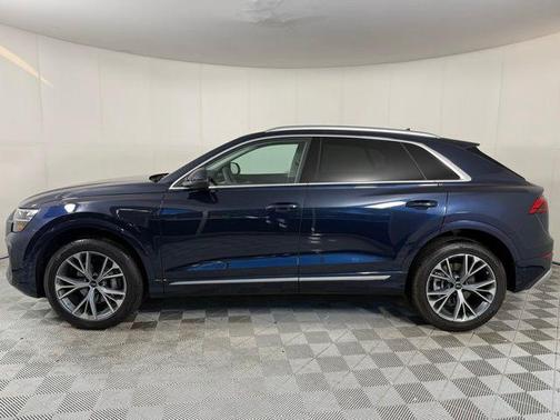 2025 Audi Q8 55 Premium