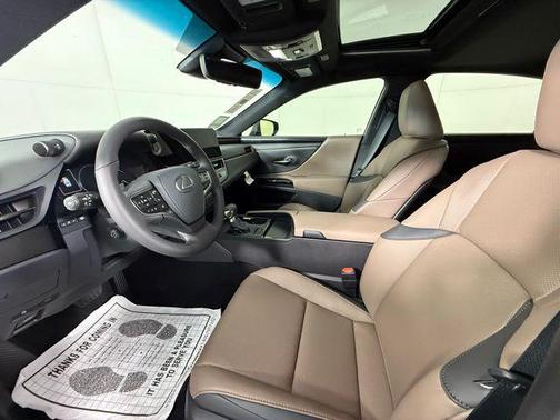 2025 Lexus ES 350 Base
