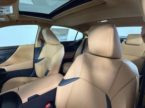 2025 Lexus ES 350 Base