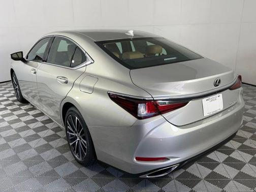2025 Lexus ES 350 Base