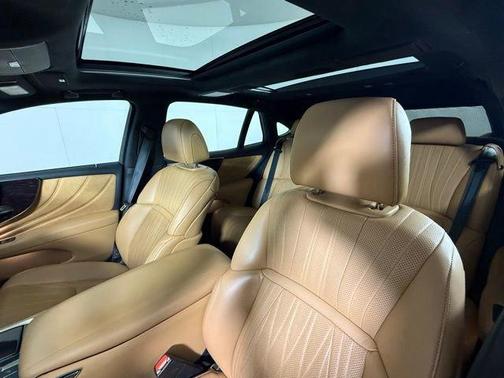 2022 Lexus LS 500 Base