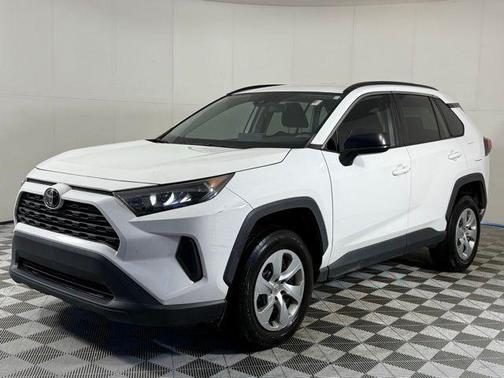 2019 Toyota RAV4 LE