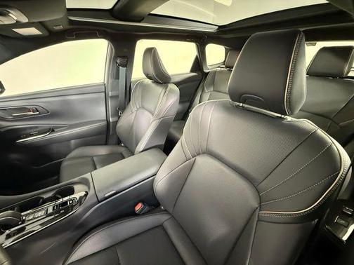 2025 Toyota Crown Signia Limited