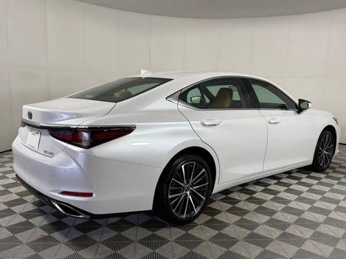 2025 Lexus ES 350 Base