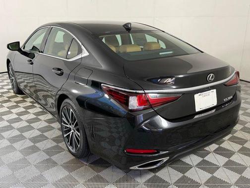 2025 Lexus ES 350 Base