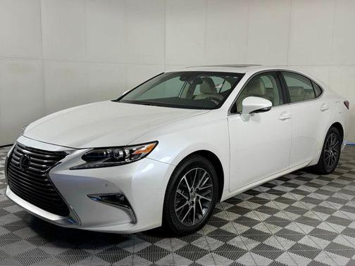 2017 Lexus ES 350 Base