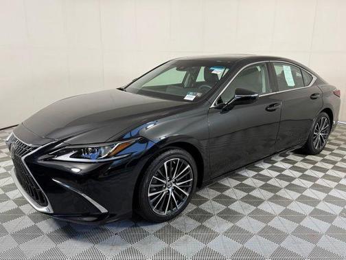 2022 Lexus ES 350 Base