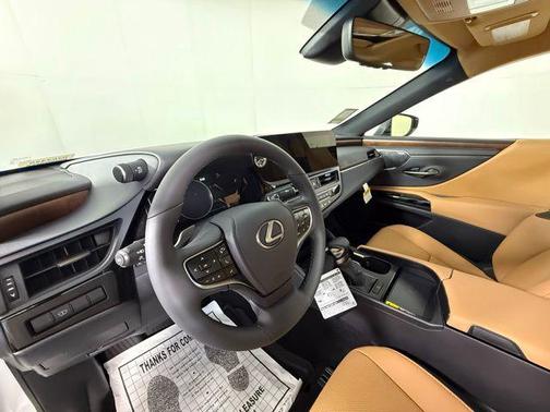 2025 Lexus ES 350 Base