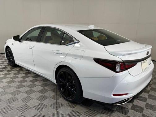 2025 Lexus ES 350 Base