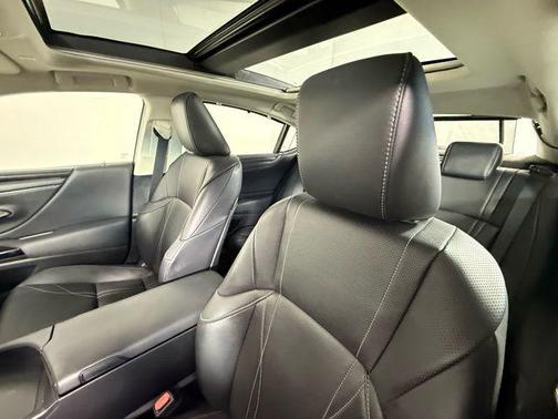 2024 Lexus ES 350 Ultra Luxury