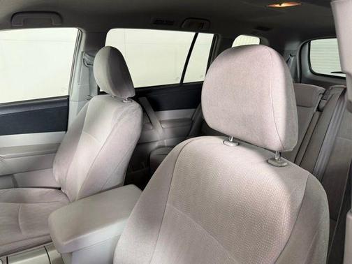 Sizzling Crimson Mica 2013 Toyota Highlander SE