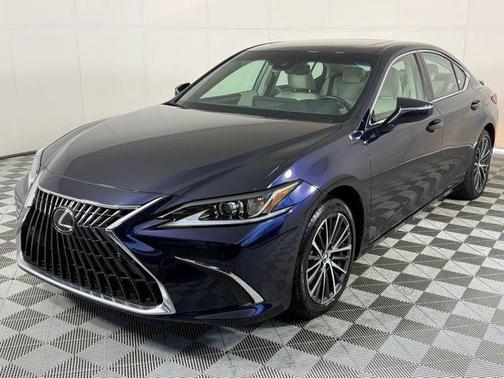 2025 Lexus ES 300h Base