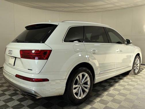 2017 Audi Q7 2.0T Premium