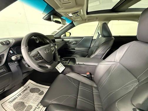 2025 Lexus ES 350 Ultra Luxury