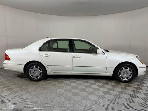2002 Lexus LS 430 Base